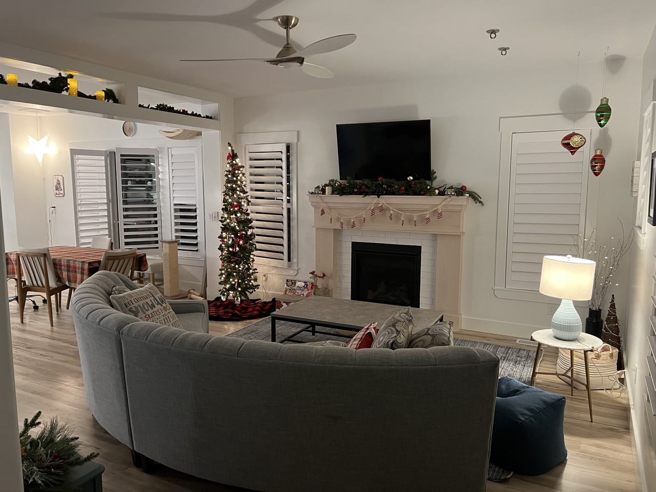744 Wilshire Pl - Photo 6 of 7
