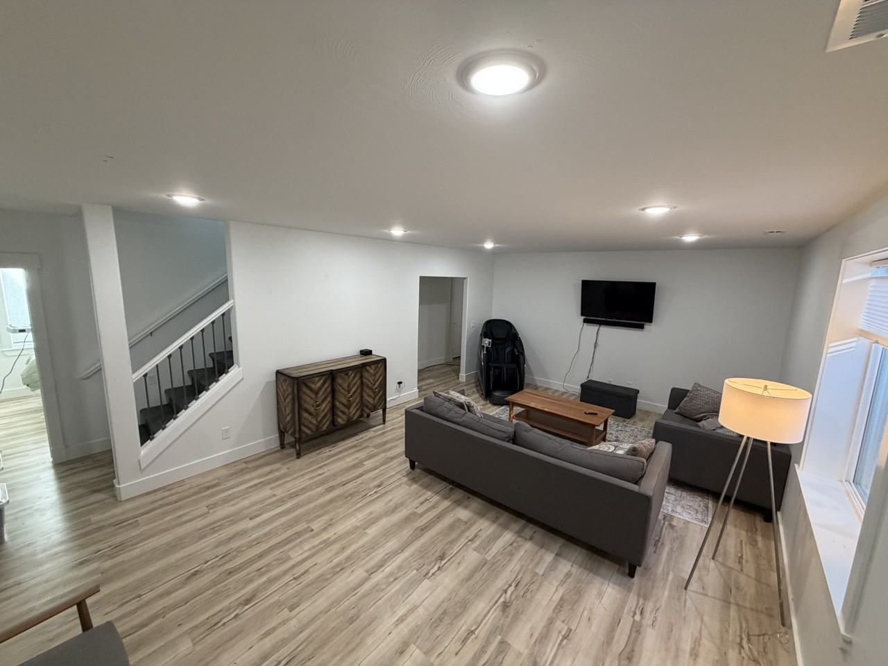 744 Wilshire Pl - Photo 7 of 7