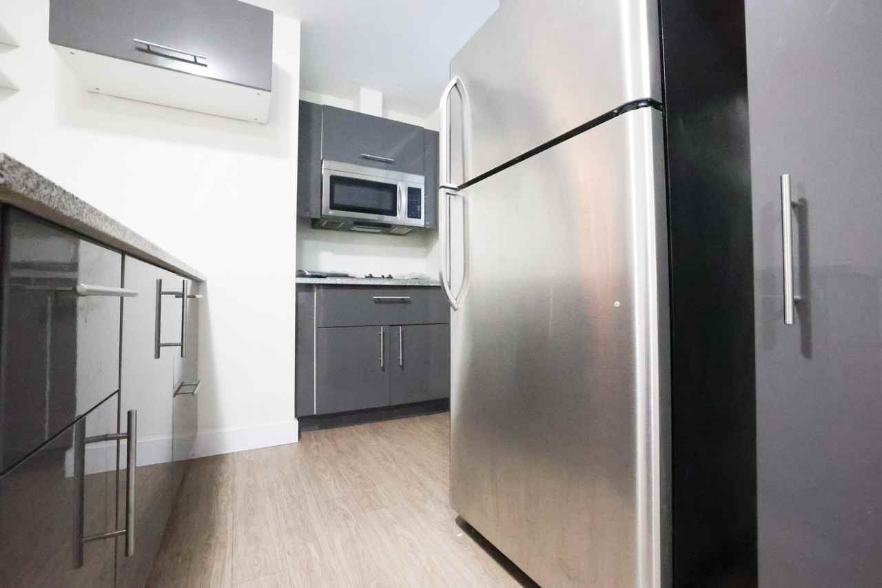 185 Henderson Avenue #7 - Photo 3 of 7