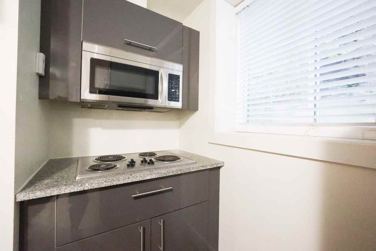 185 Henderson Avenue #7 - Photo 6 of 7