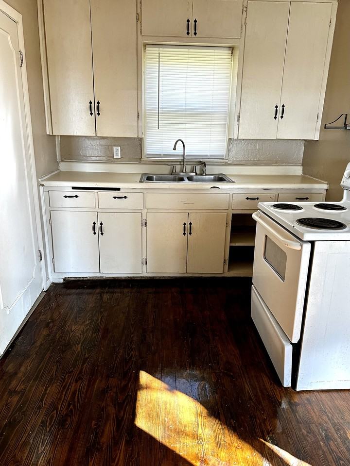 602 W Oklahoma Ave #1 - Photo 2 of 50