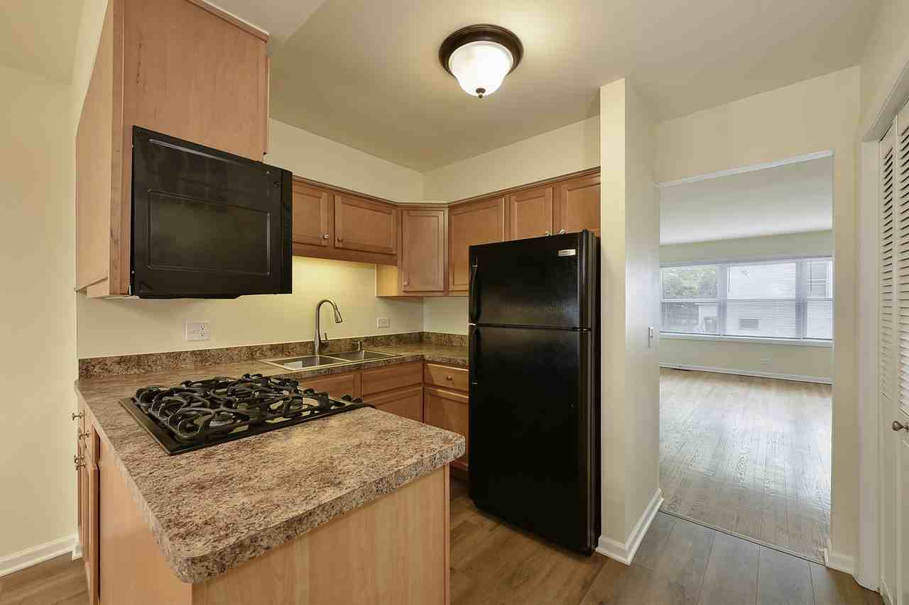 44 W Washington St ##1a - Photo 5 of 10
