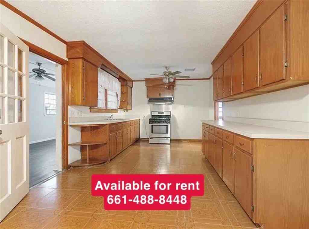 230 9th Str Street - Photo 7 of 9