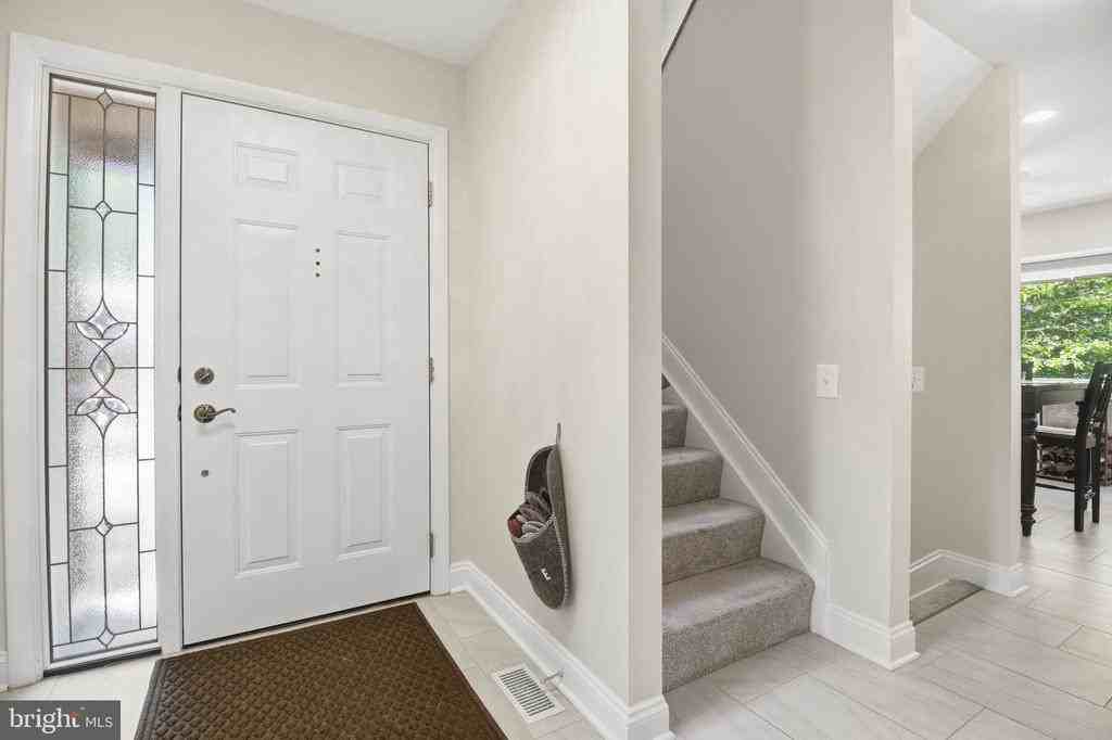 1509 Farsta Ct - Photo 3 of 40