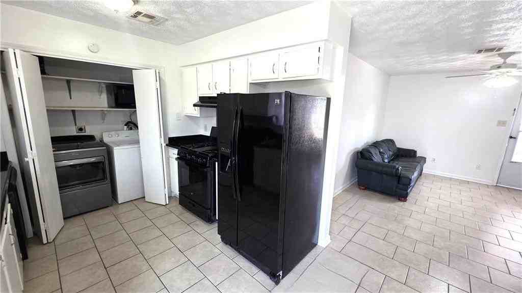 113 Nu St ##A - Photo 5 of 10