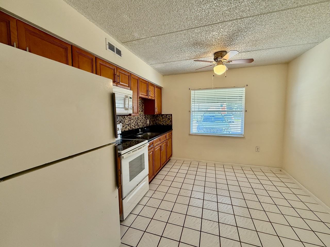 698 Michigan Ct #1 - Photo 7 of 18