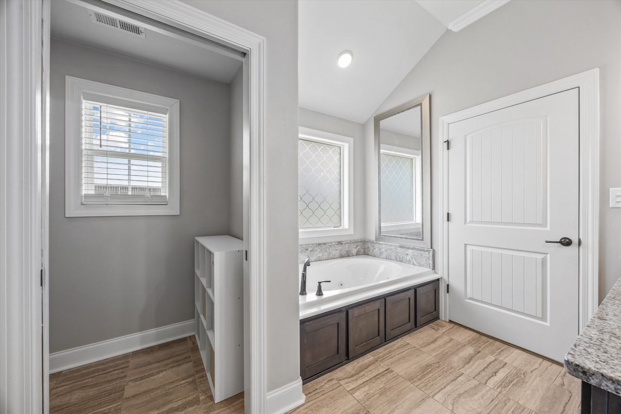 17050 Stonegate Dr #1 - Photo 6 of 11