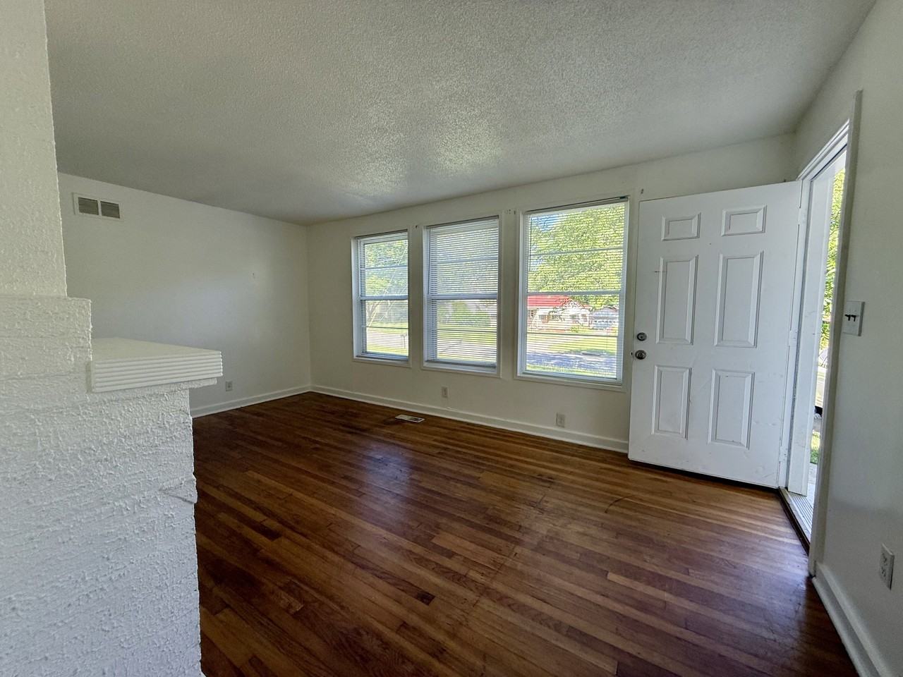 628 Annie Laura Dr #1 - Photo 3 of 11