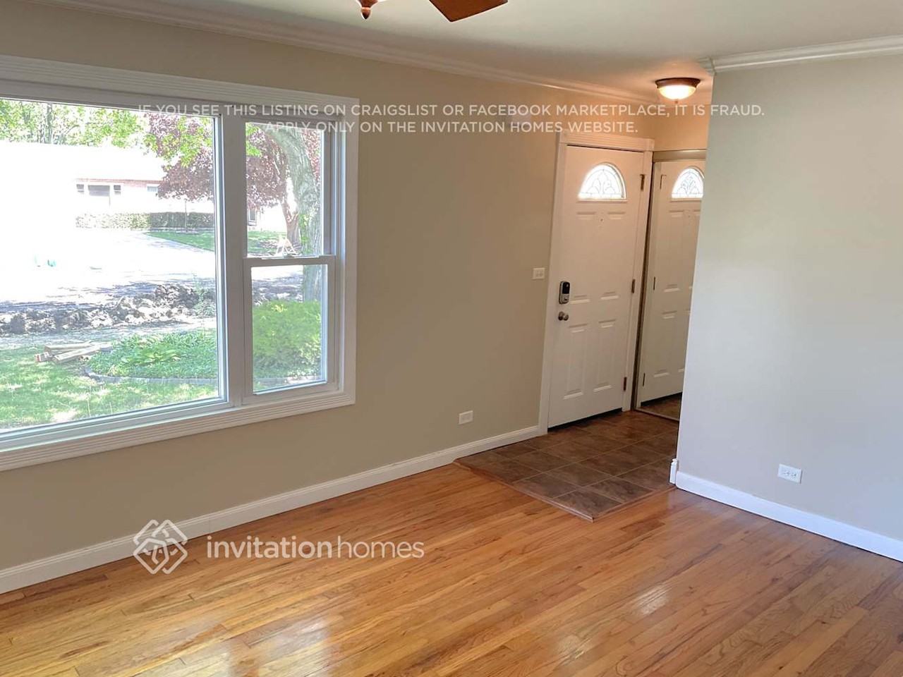 235 Batavia Ln - Photo 2 of 11