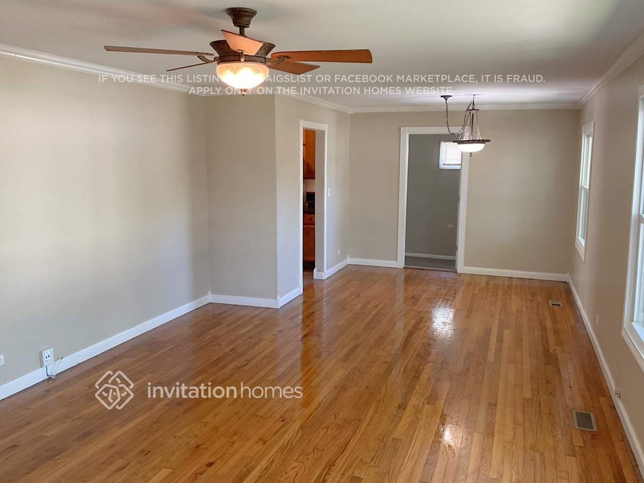 235 Batavia Ln - Photo 3 of 11