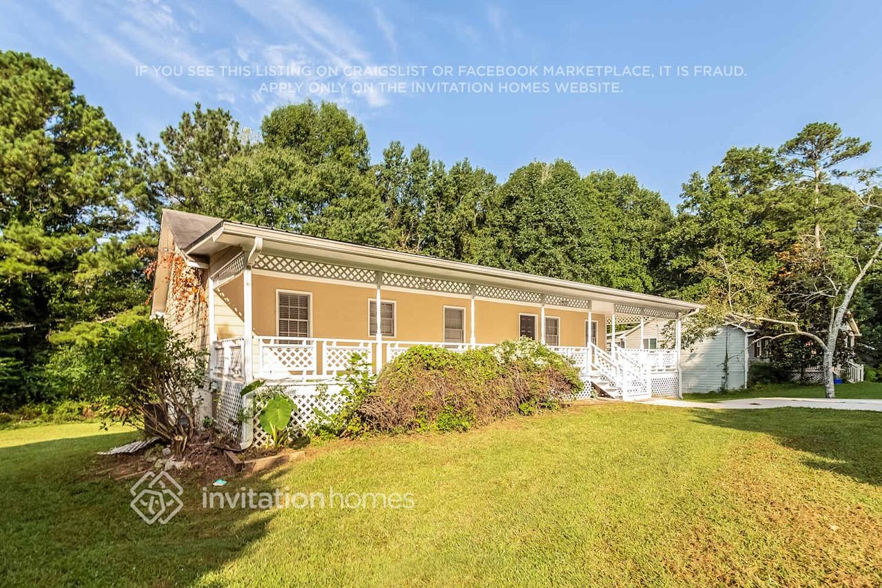 1597 Holly Brook Rd - Photo 2 of 16
