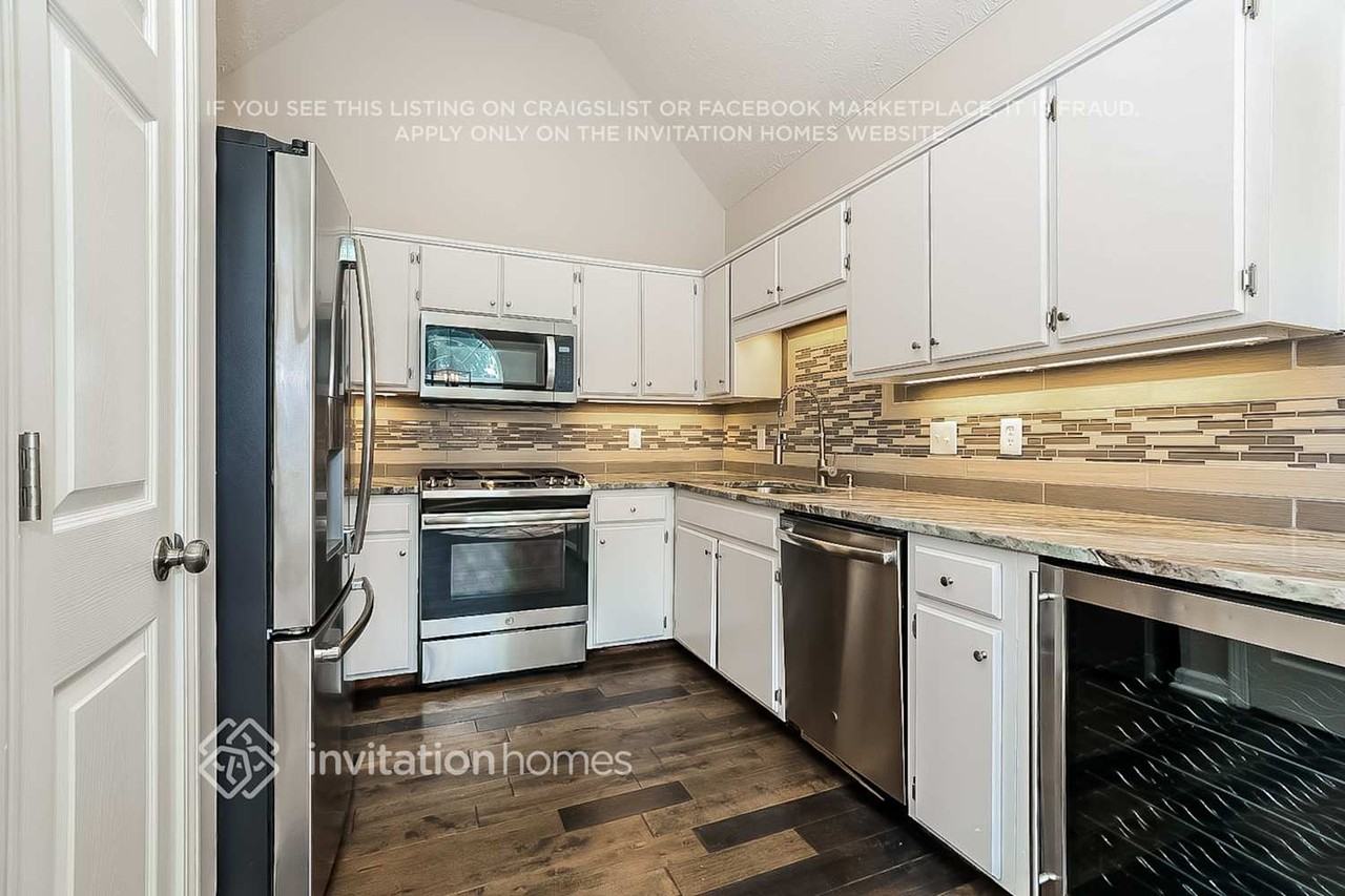 2808 Meadow Gln - Photo 6 of 18