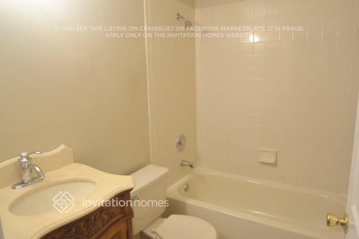 1809 Tinker Dr - Photo 3 of 6