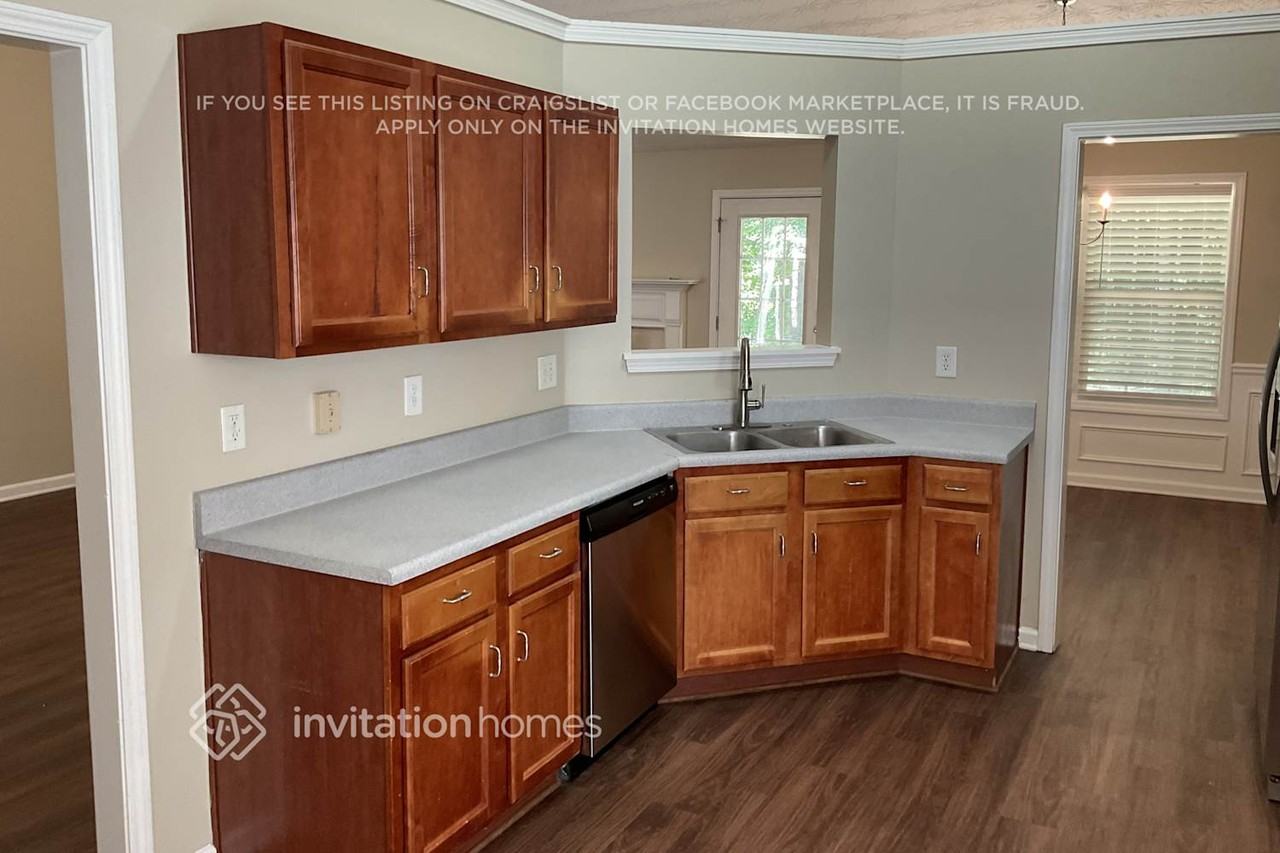 1828 Danestone Cir - Photo 5 of 13