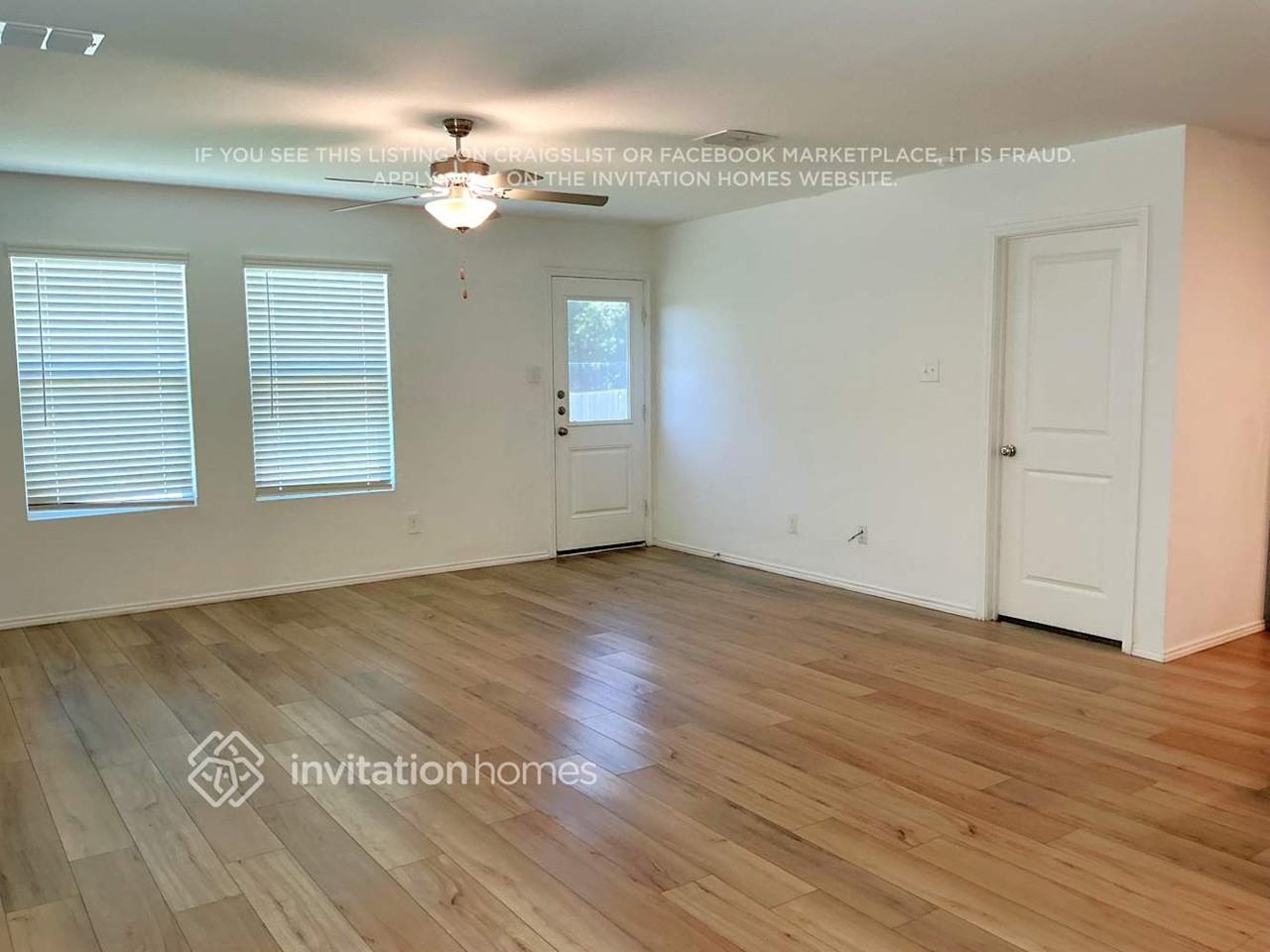 10527 Sewell Cir - Photo 2 of 12