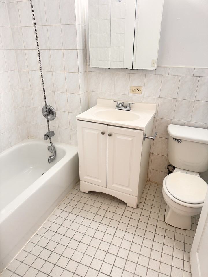 32-08 Union Street #4A - Photo 6 of 10