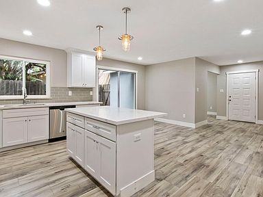 8737 Grayling Way - Photo 3 of 10