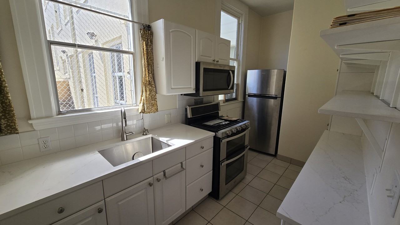731 Fell St #4 - Photo 4 of 15