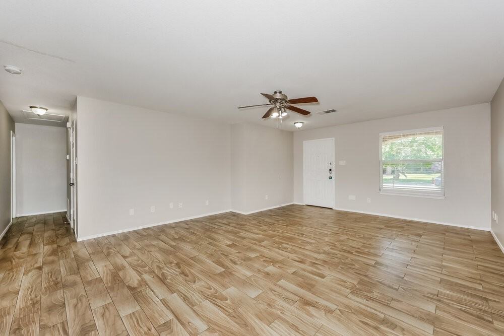 126 Stanford - Photo 3 of 16