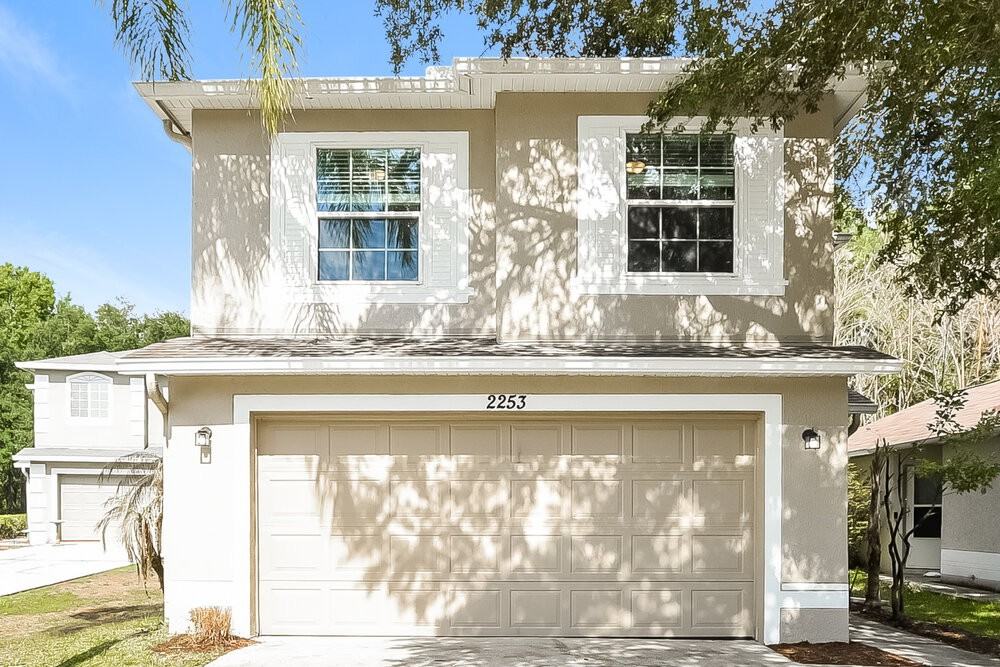 2253 Heathwood Cir