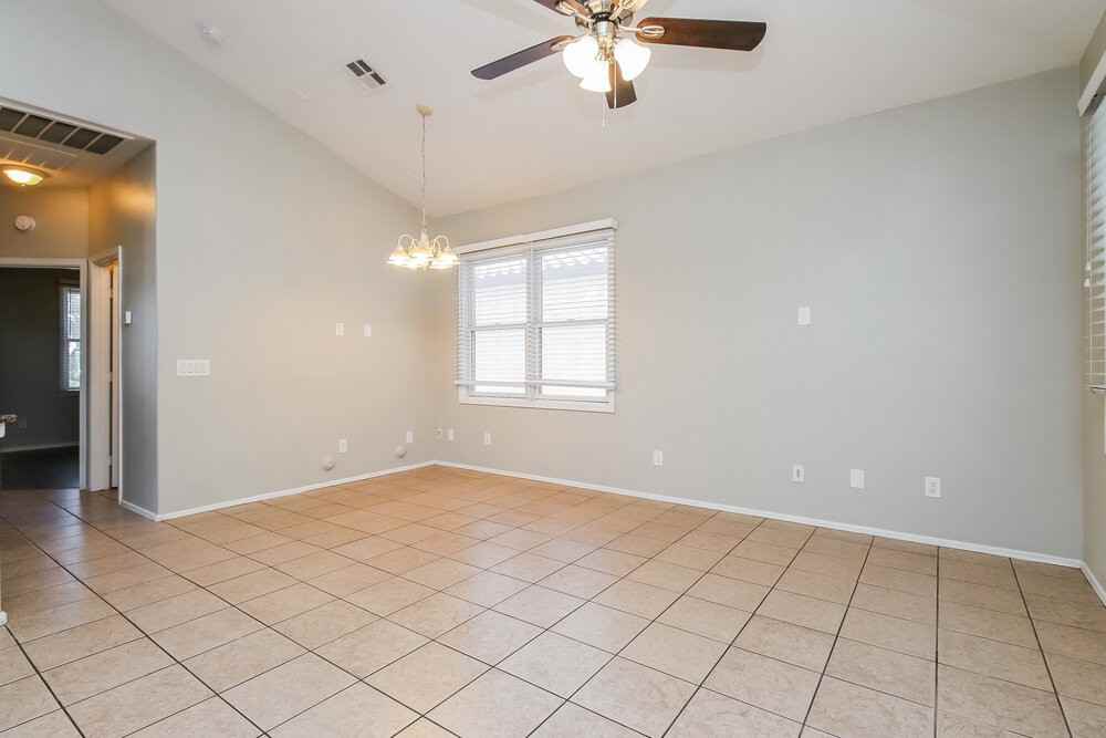 2121 E Huntington Dr - Photo 7 of 17