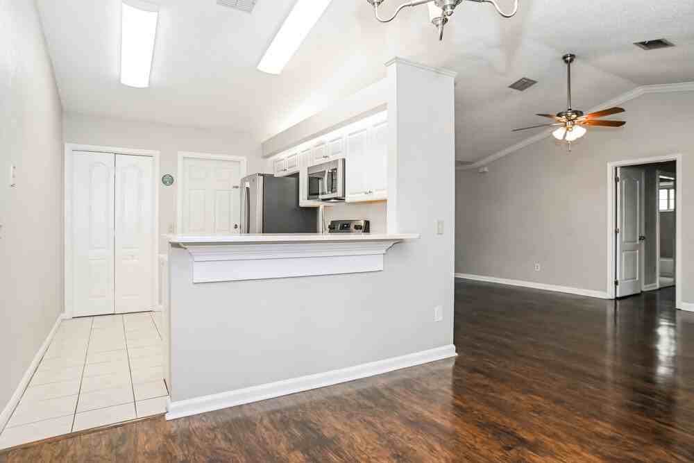 9552 Glenn Abbey Way - Photo 6 of 16