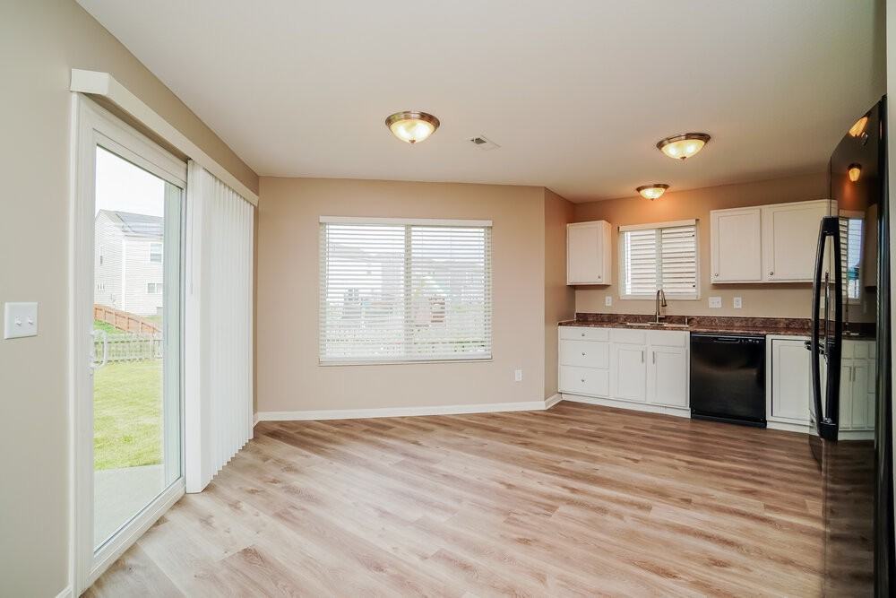 1249 Candora St - Photo 6 of 17