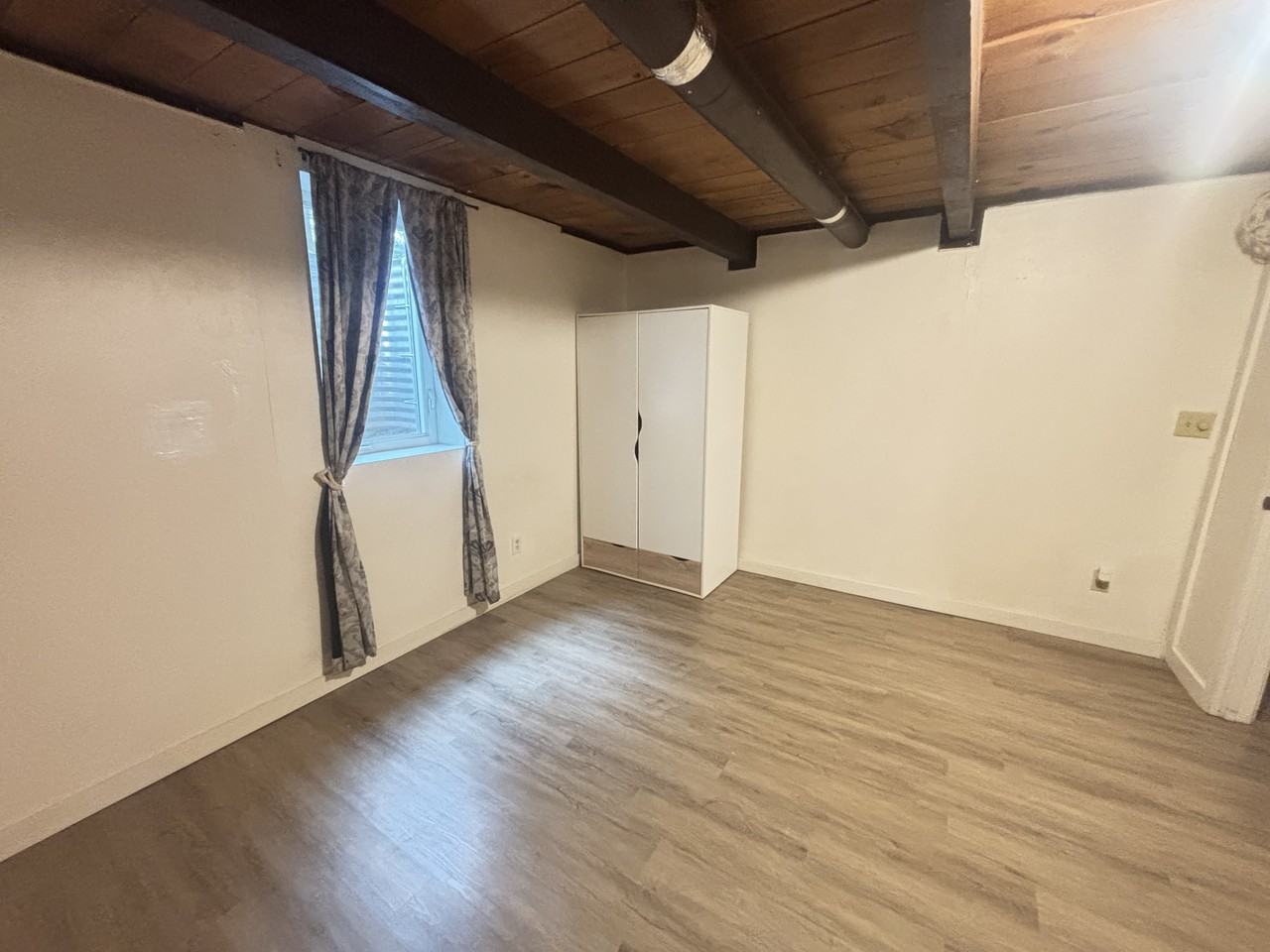 1041 Southeast 190th Avenue #B - Photo 6 of 8