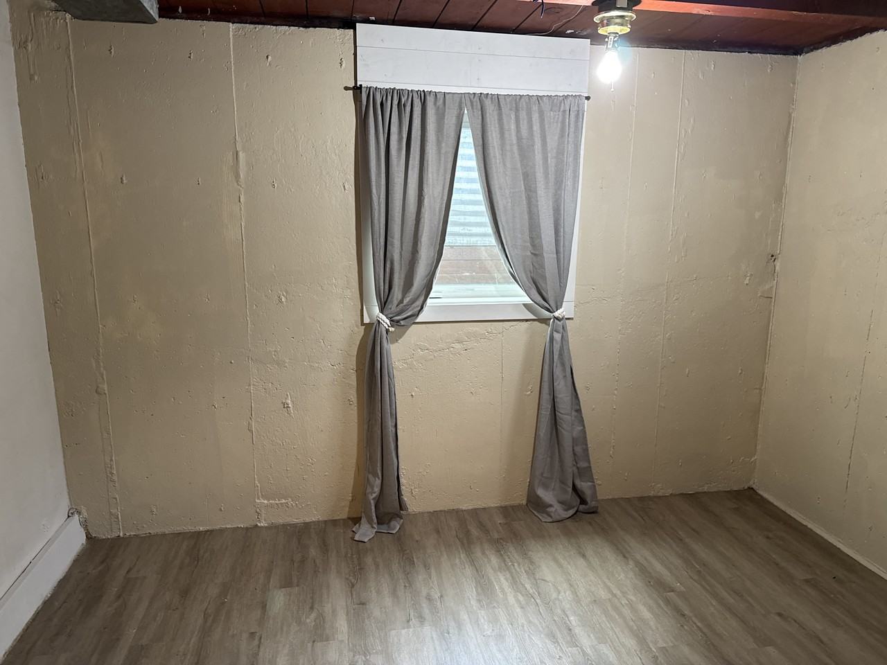 1041 Southeast 190th Avenue #B - Photo 7 of 8