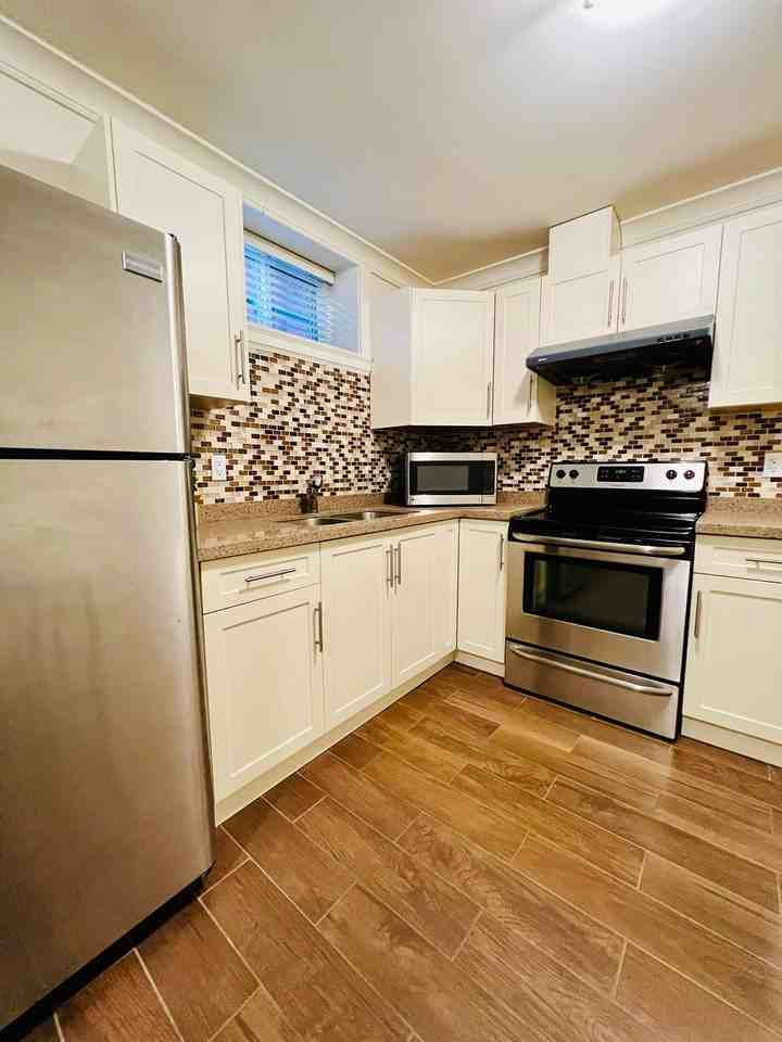 E 47th Ave - Photo 4 of 6