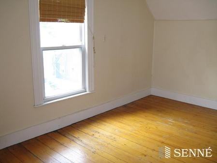 7 Forest St #4 - Photo 2 of 7