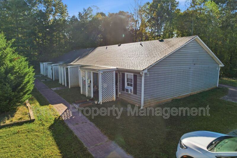 120 Wbypass #B3 - Photo 3 of 12