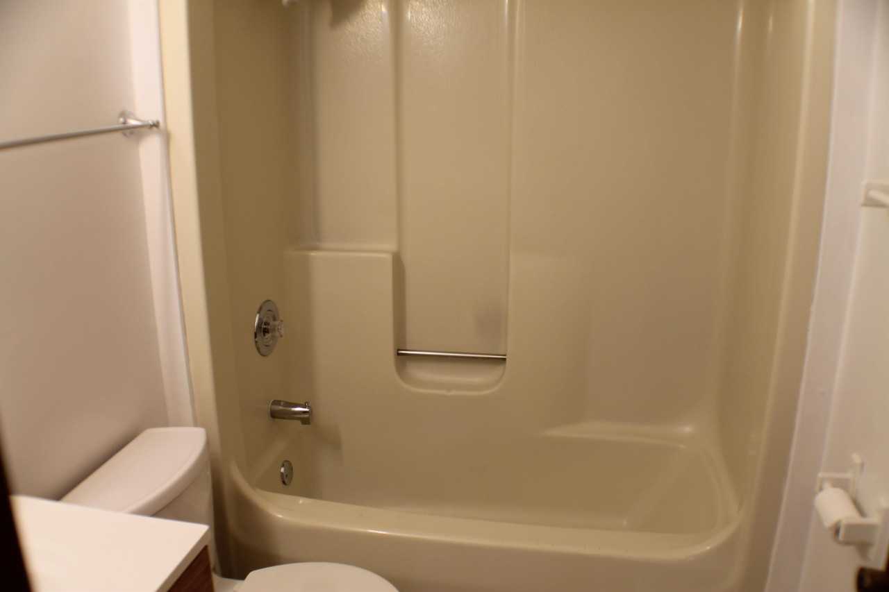 2902 Apt 3 - 31 Street - Photo 6 of 33