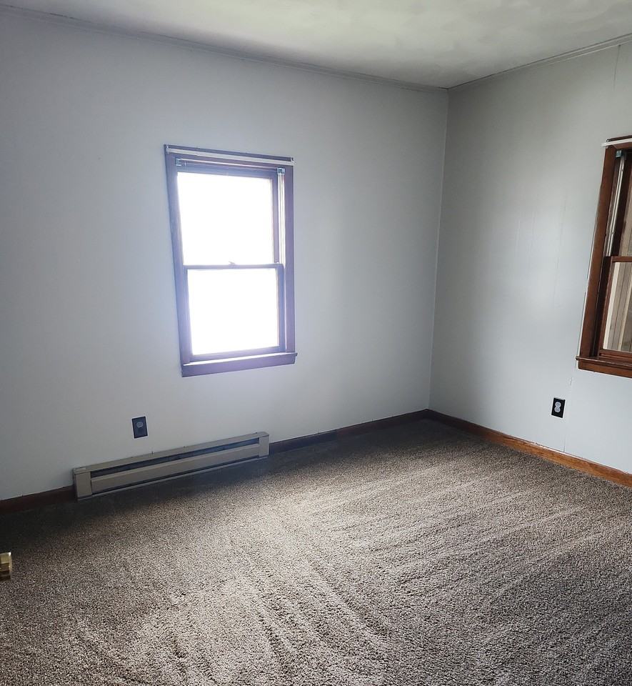 33 1/2 C Street, Keyser WV 26726 - Photo 6 of 11