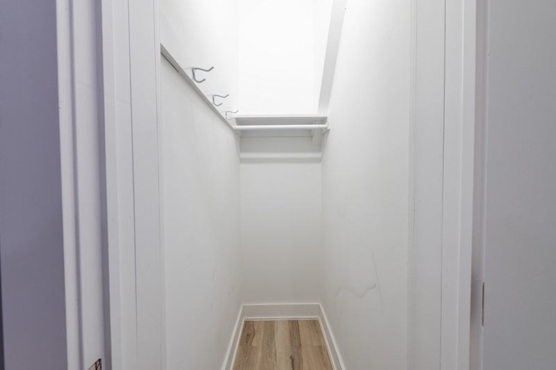 1422 Jackson St - Photo 7 of 12