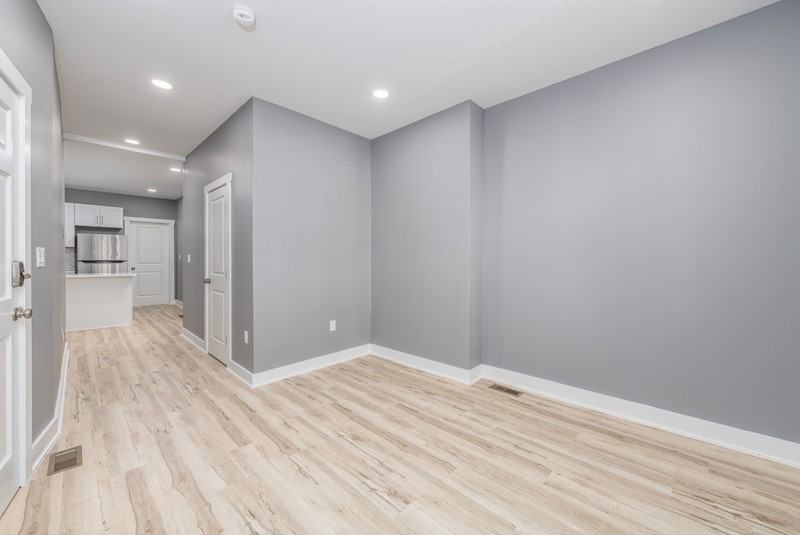 1422 Jackson St - Photo 4 of 12