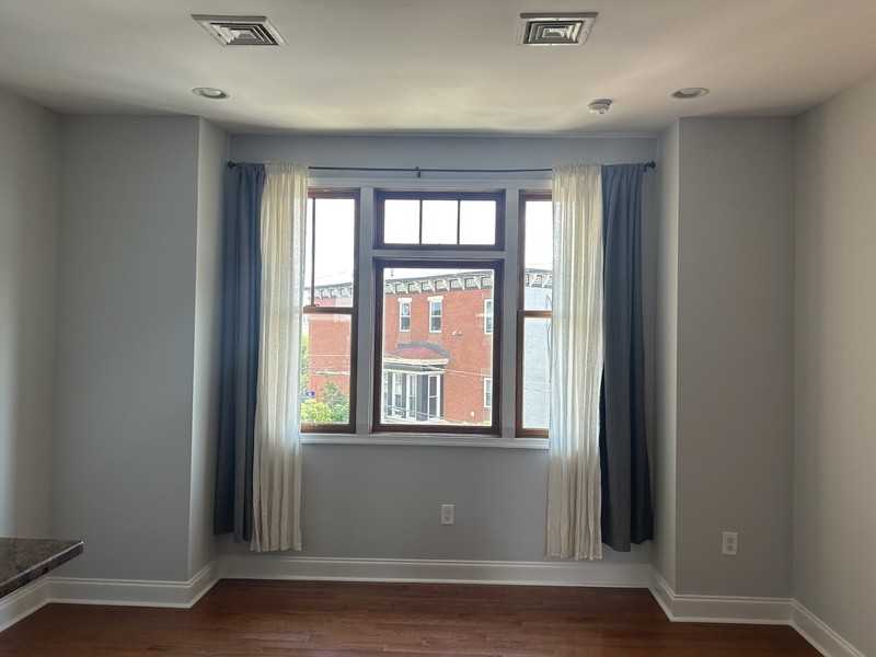 1125 Tasker St - Photo 3 of 15