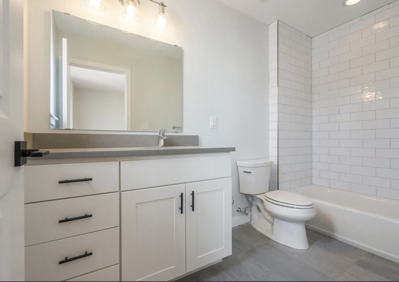 2532 Alter St - Photo 4 of 10