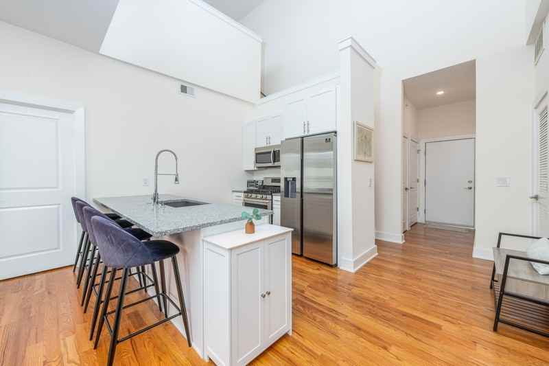 1003 N Bodine St - Photo 2 of 30