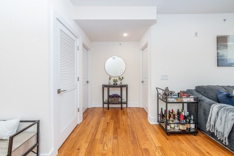 1003 N Bodine St - Photo 6 of 30