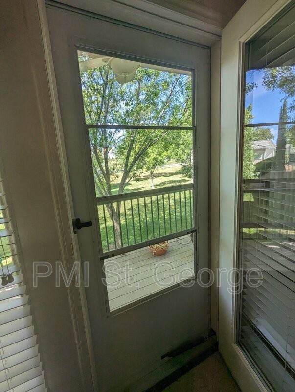 149 Turnbury Ln - Photo 3 of 36