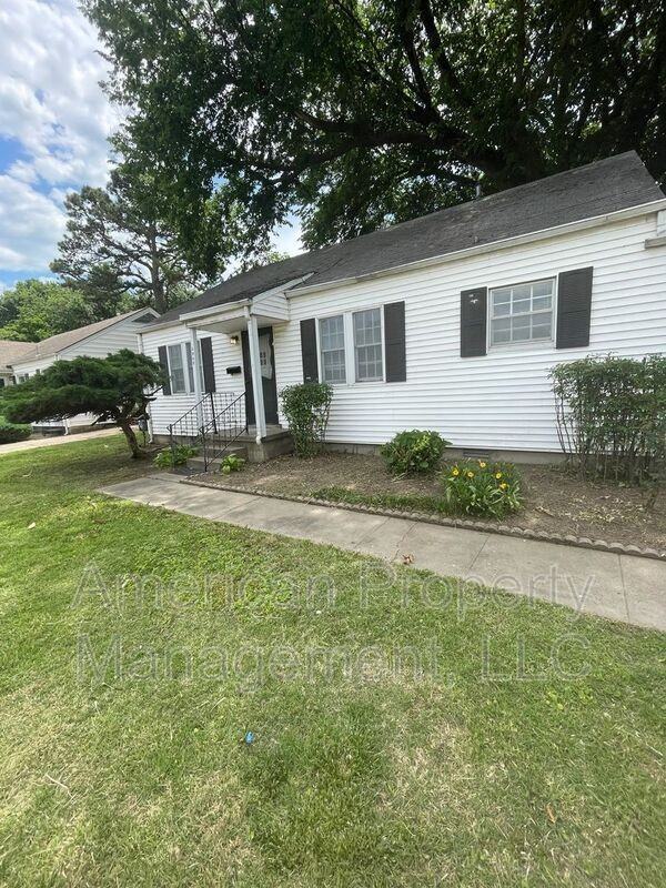 2808 P2 - Photo 2 of 22