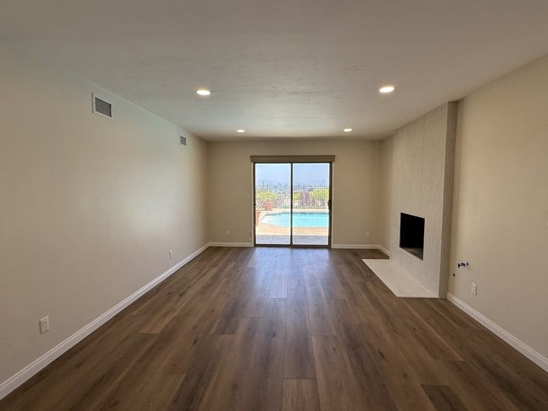1165 Catalina Blvd - Photo 6 of 22
