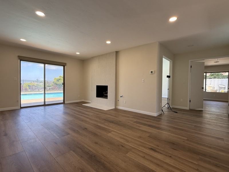 1165 Catalina Blvd - Photo 7 of 22