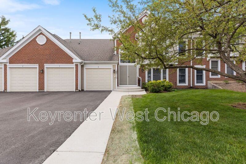 1851 Fox Run Dr #B - Photo 2 of 21