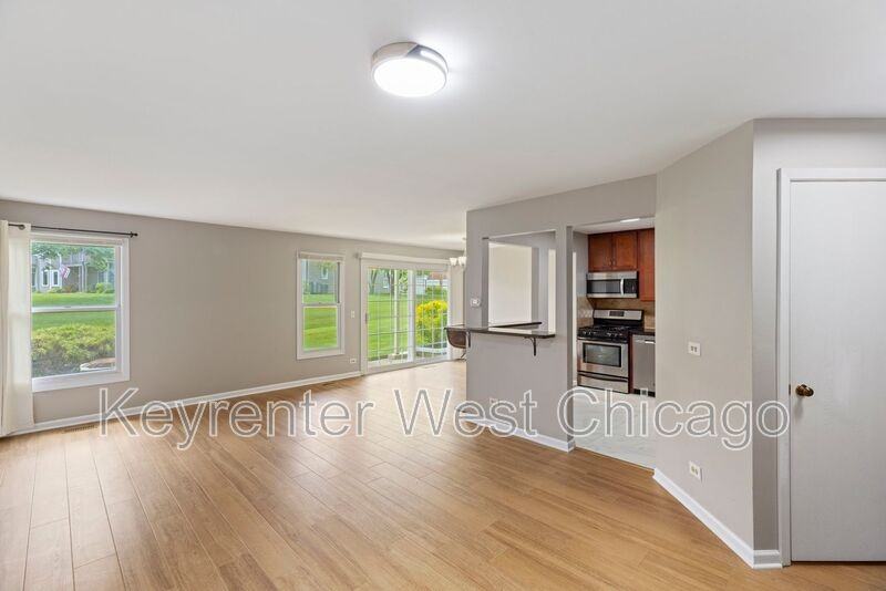 1851 Fox Run Dr #B - Photo 4 of 21