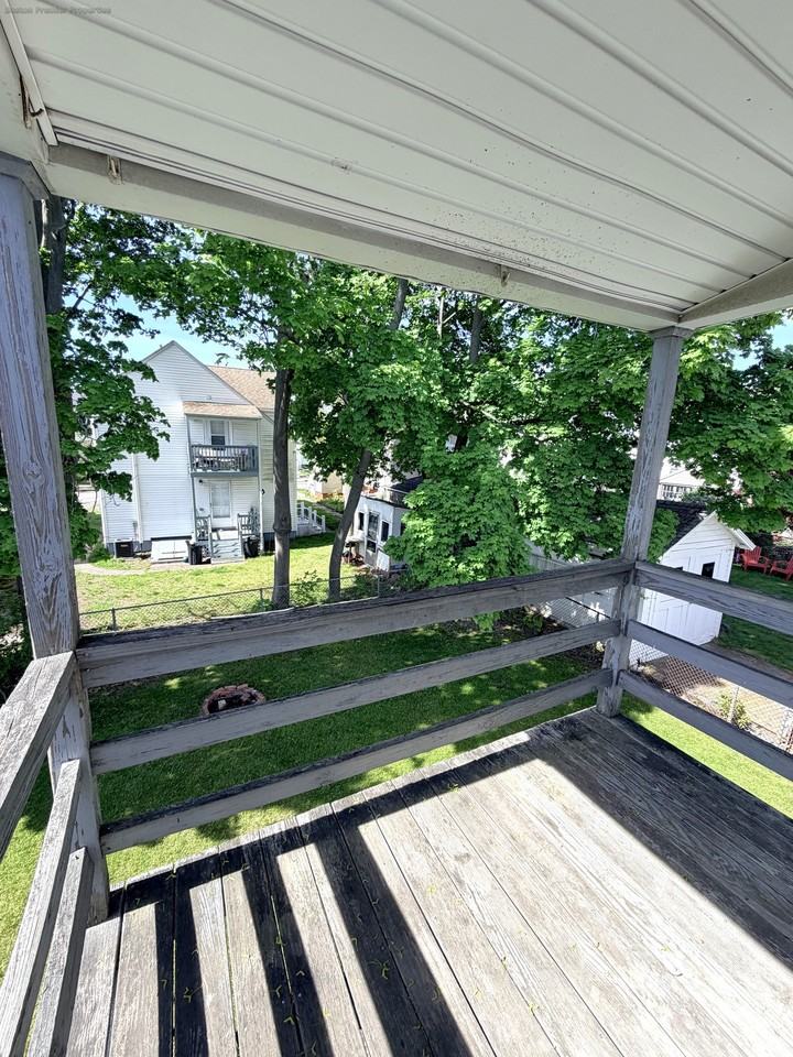Lawn Ave #15 - Photo 4 of 15