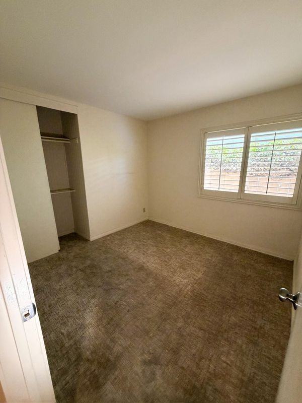 1732 Sea Pines Rd - Photo 5 of 11