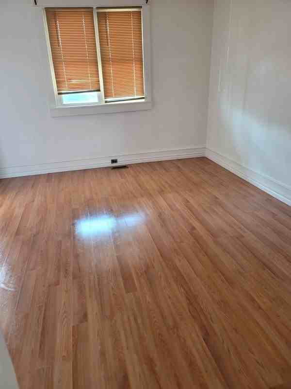 1412 Washburn St - Photo 2 of 10