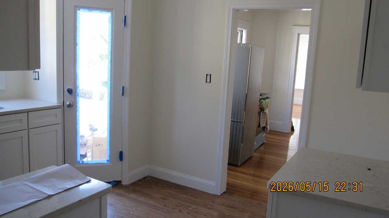 51 Museum St #4 - Photo 6 of 11